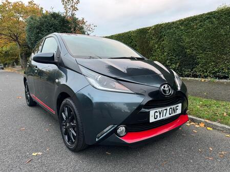 TOYOTA AYGO 1.0 VVT-i x-press